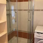 Confortable T2 Avec Terrasse Privee Pres Des Thermes Et Du Centre-ville A - Fr-1-553-144 Apartament