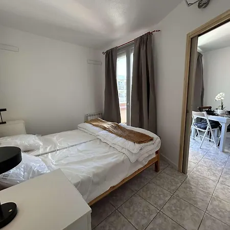 Confortable T2 Avec Terrasse Privee Pres Des Thermes Et Du Centre-ville A - Fr-1-553-144 Apartmán *
