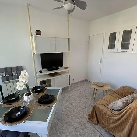 Confortable T2 Avec Terrasse Privee Pres Des Thermes Et Du Centre-ville A - Fr-1-553-144
